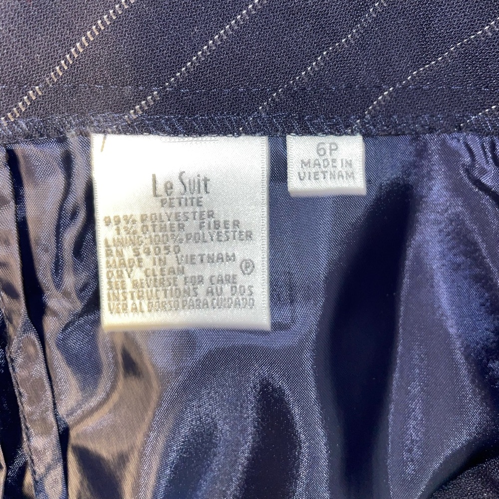 📖Le Suit Dark Blue Pinstripe Blazer with Belt - Picture 11 of 15